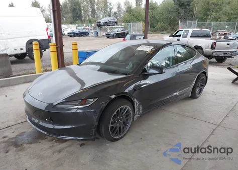 2025 Tesla Model 3 Long Range Rear-Wheel Drive из США, поврежденный, VIN 5YJ3E1EA5SF004300